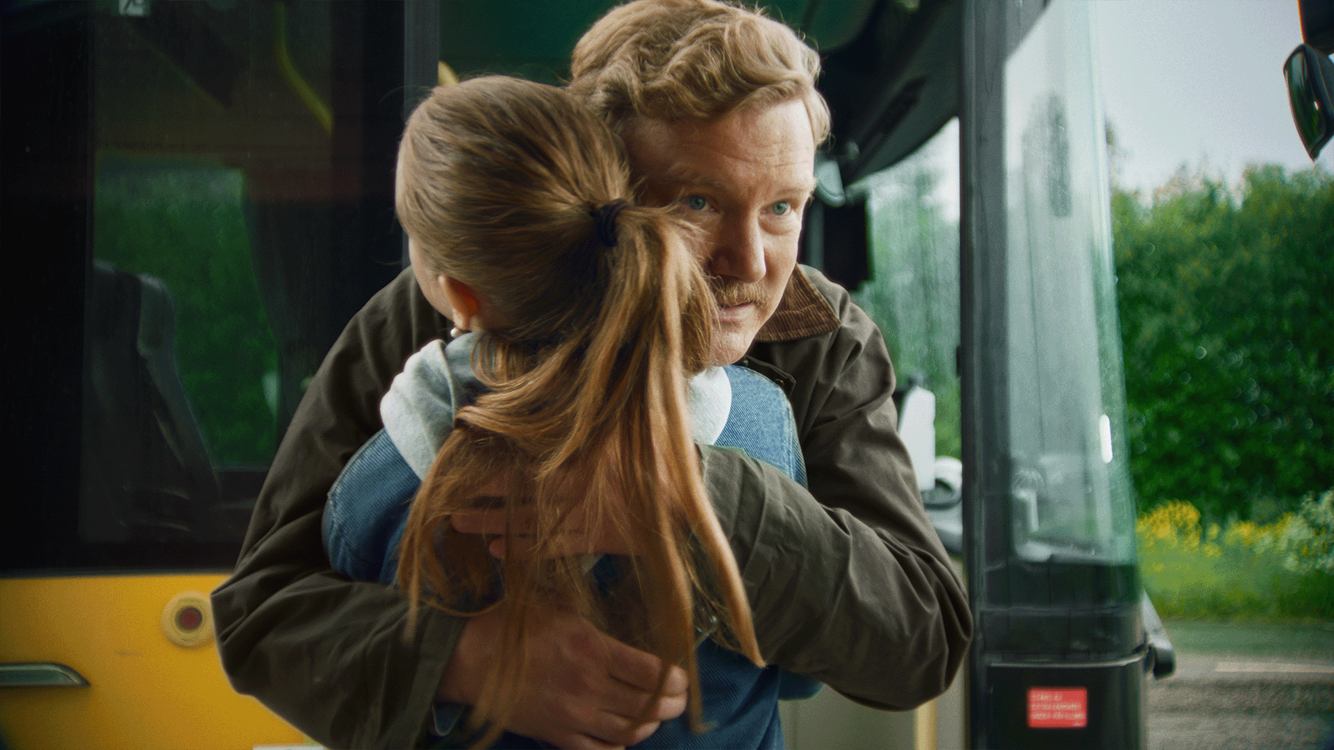 Kvinna ombord på buss BQ_landningssida_Rubrik2.png